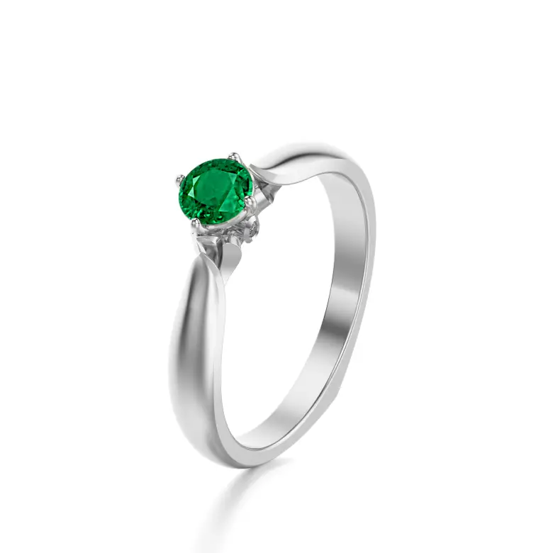 Pierścionek z białego złota ze szmaragdem AJPZ_055